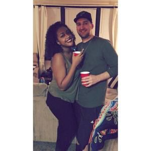 Meet your Posher, Novia